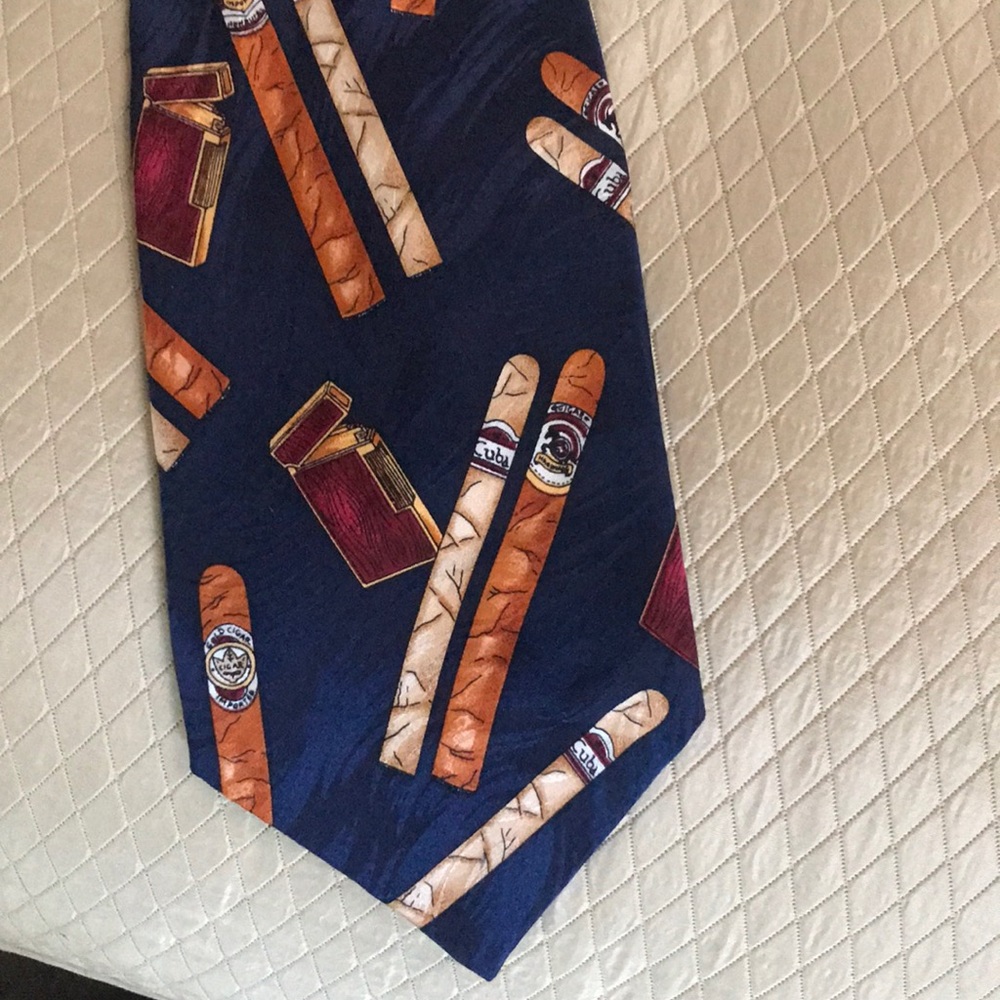 BELLINI SILK MENS CIGAR TIE